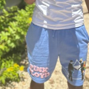 Shorts light blue